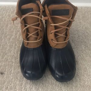 sperry boots